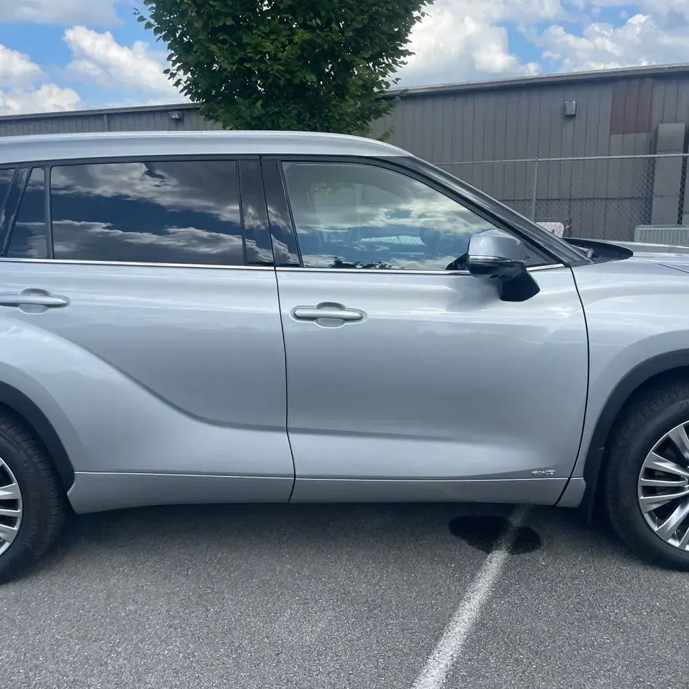 2024 Toyota Highlander Hybrid Platinum