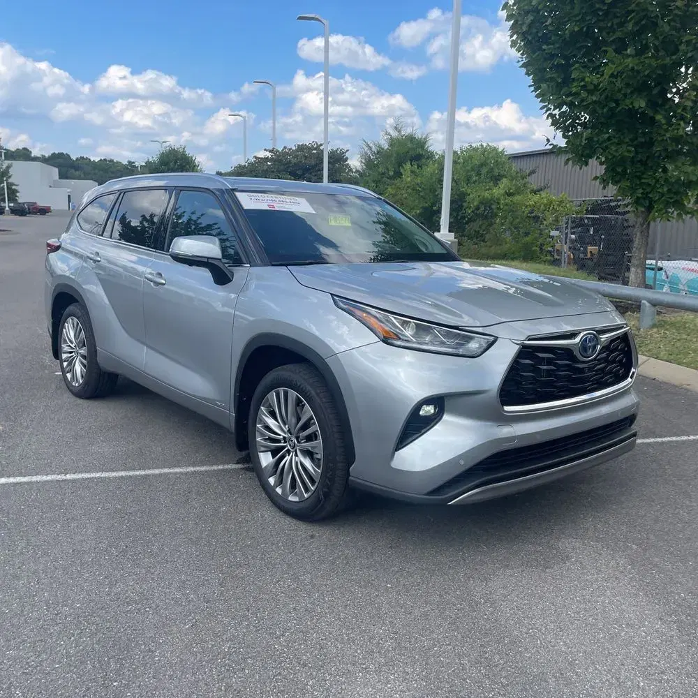 2024 Toyota Highlander Hybrid Platinum