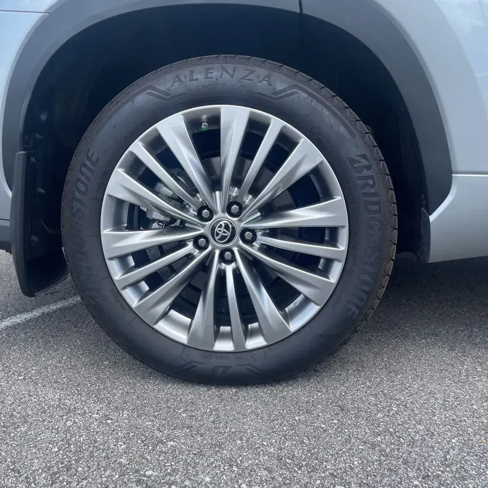 2024 Toyota Highlander Hybrid Platinum
