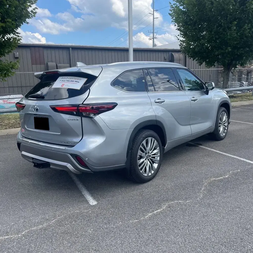 2024 Toyota Highlander Hybrid Platinum