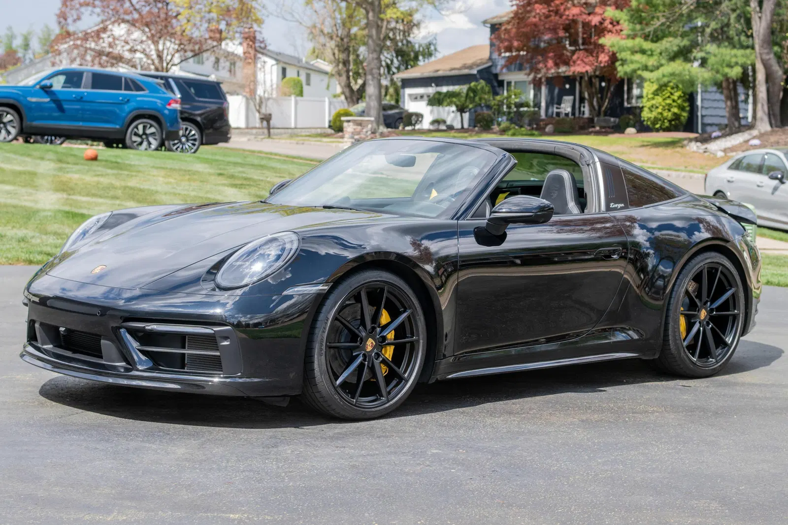 2021 Porsche 911 Targa 4S - ~16,200 Miles, Twin-Turbo Flat-6, Premium Package, Rear Axle Steering