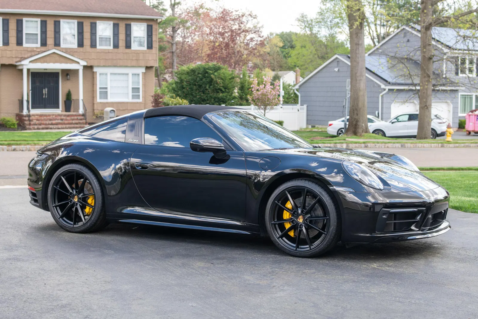 2021 Porsche 911 Targa 4S - ~16,200 Miles, Twin-Turbo Flat-6, Premium Package, Rear Axle Steering