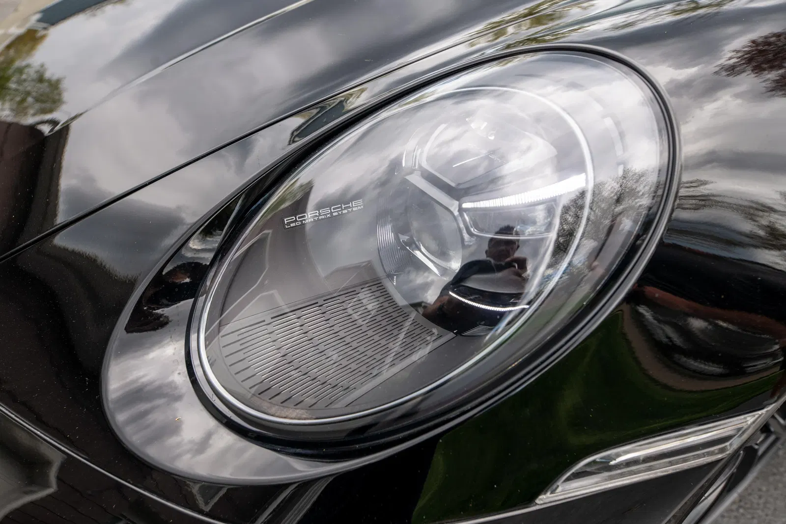 2021 Porsche 911 Targa 4S - ~16,200 Miles, Twin-Turbo Flat-6, Premium Package, Rear Axle Steering
