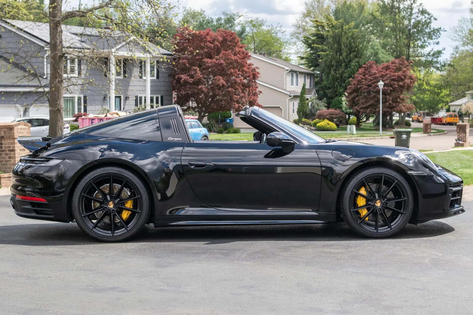 2021 Porsche 911 Targa 4S - ~16,200 Miles, Twin-Turbo Flat-6, Premium Package, Rear Axle Steering