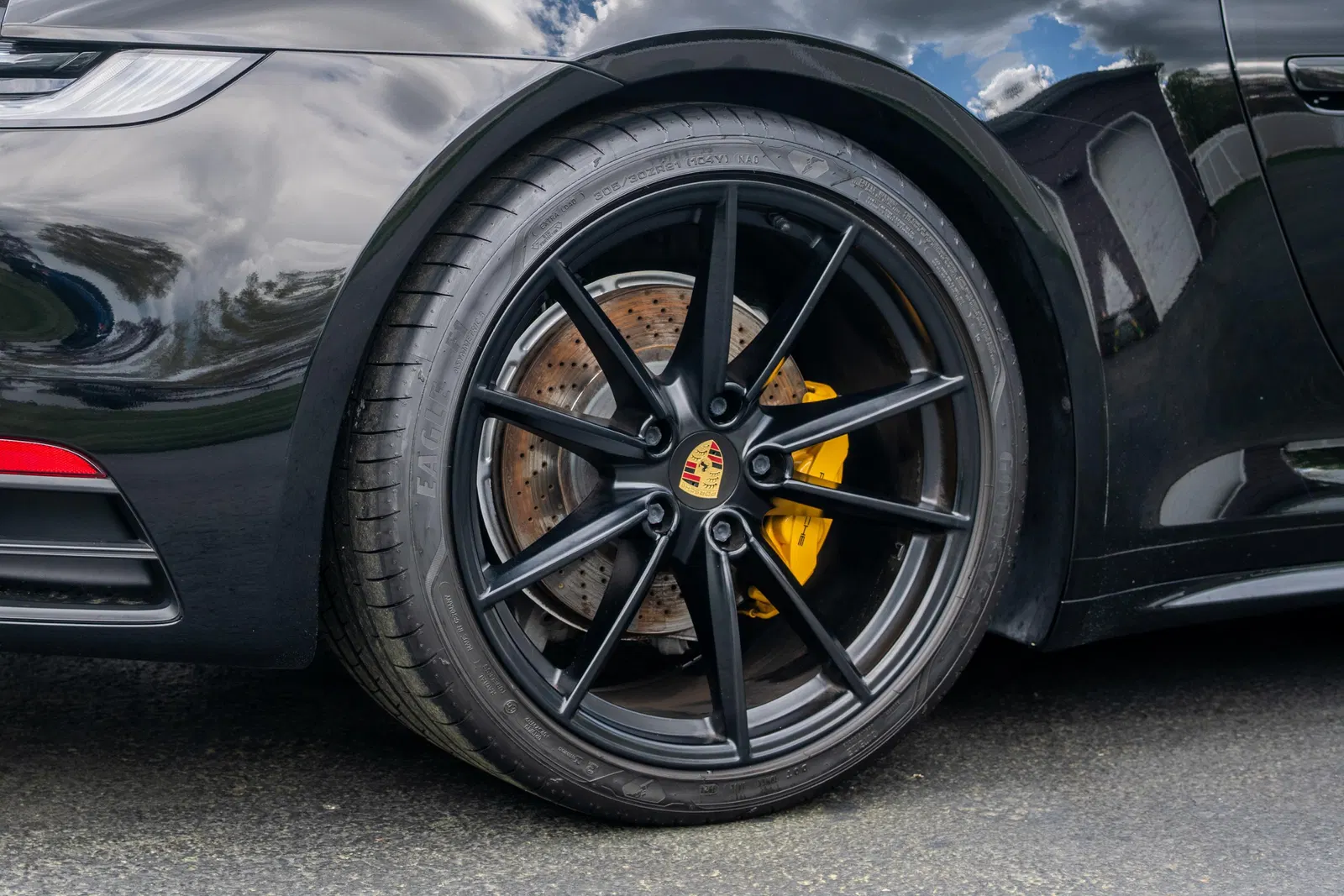 2021 Porsche 911 Targa 4S - ~16,200 Miles, Twin-Turbo Flat-6, Premium Package, Rear Axle Steering