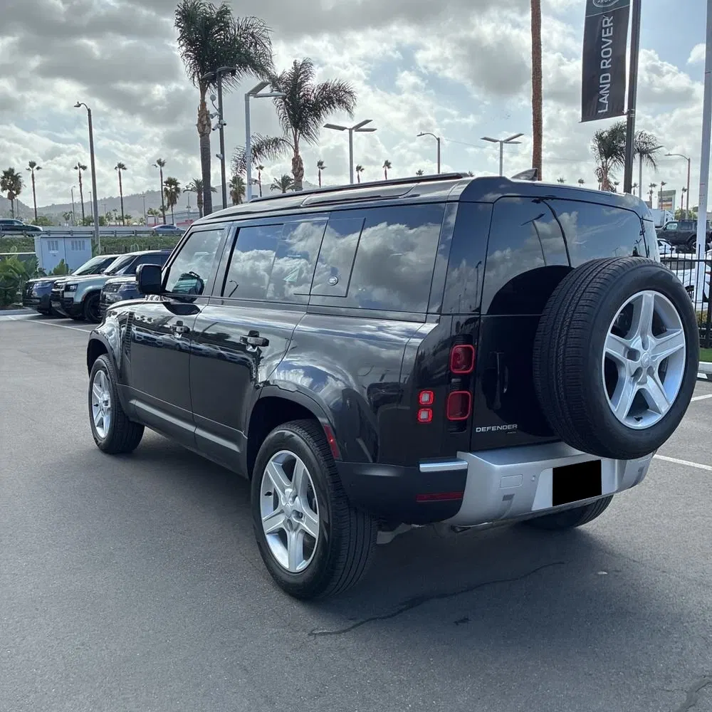 2023 Land Rover Defender 110 SE