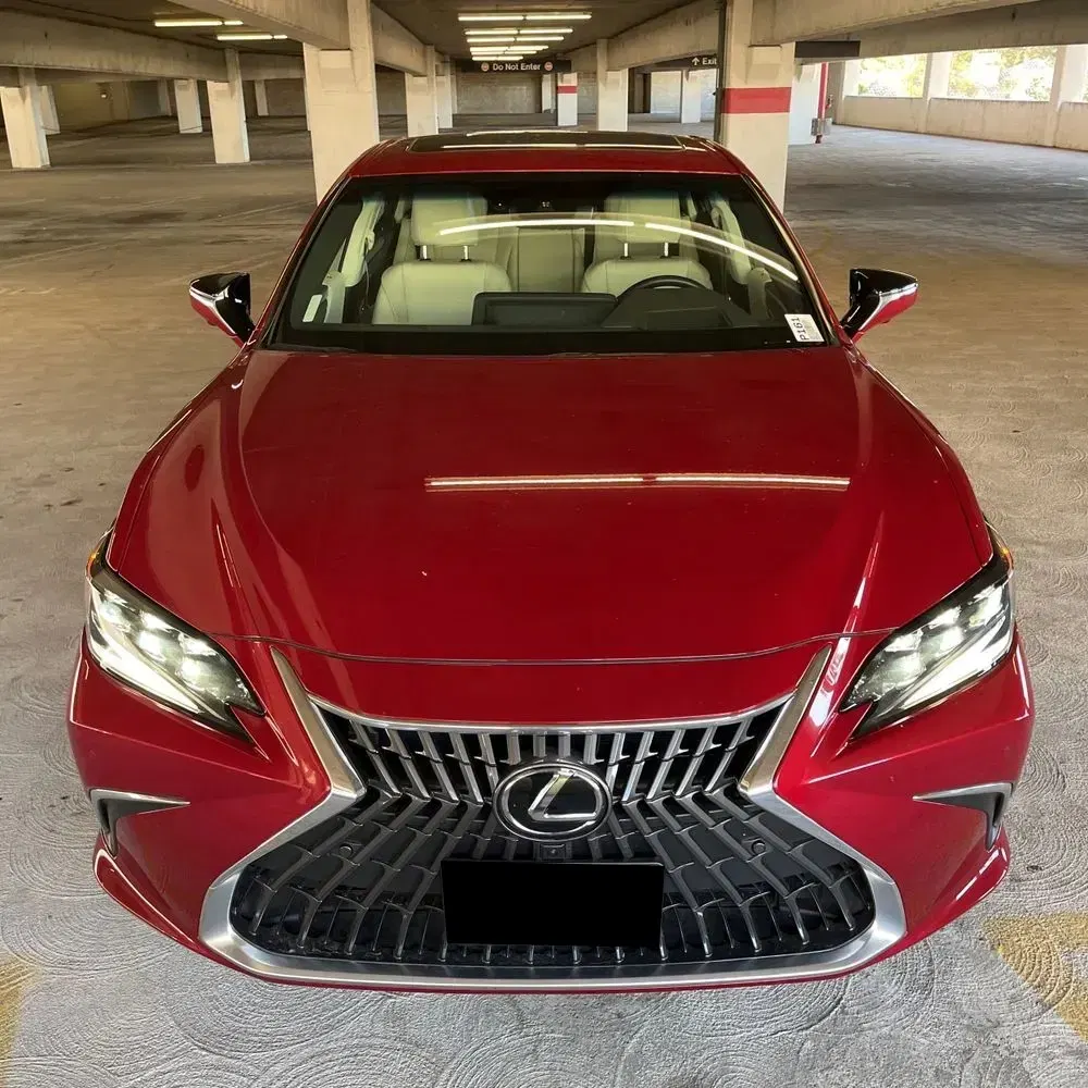 2024 Lexus ES 300h Luxury