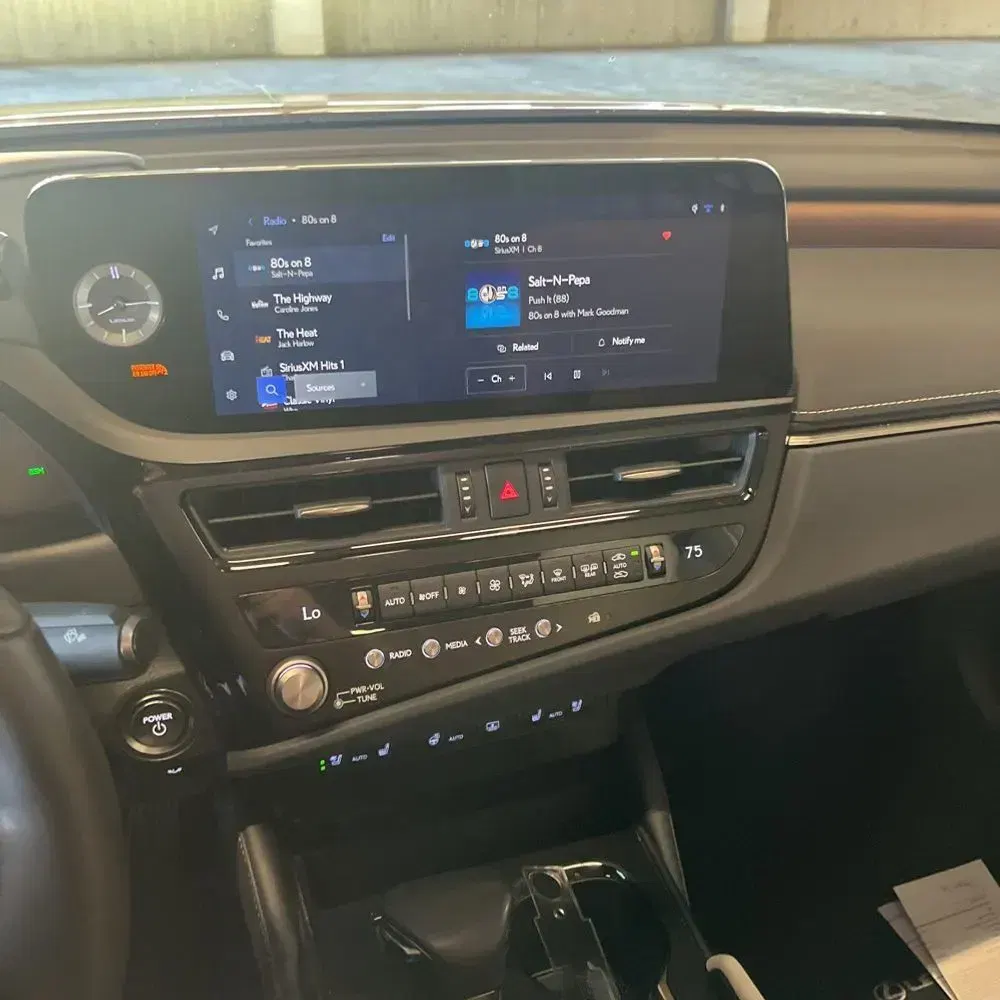 2024 Lexus ES 300h Luxury