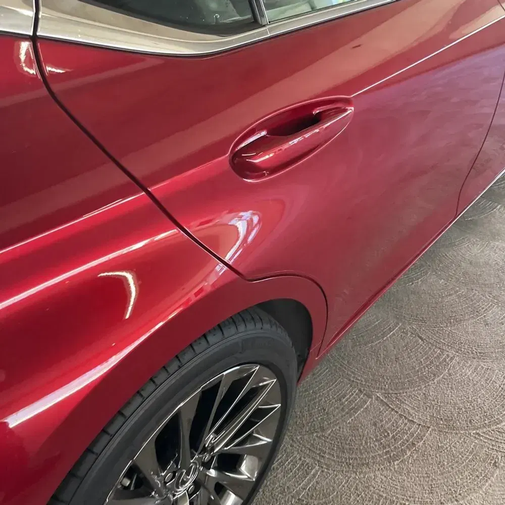 2024 Lexus ES 300h Luxury