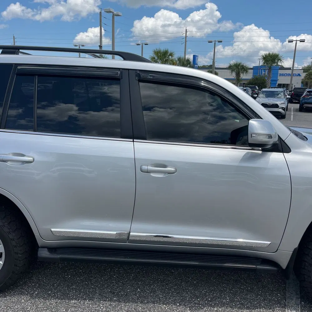 2020 Toyota Land Cruiser Base
