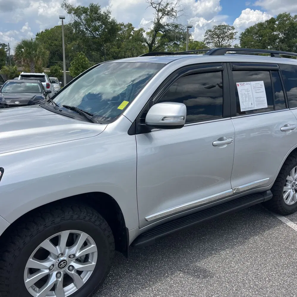 2020 Toyota Land Cruiser Base