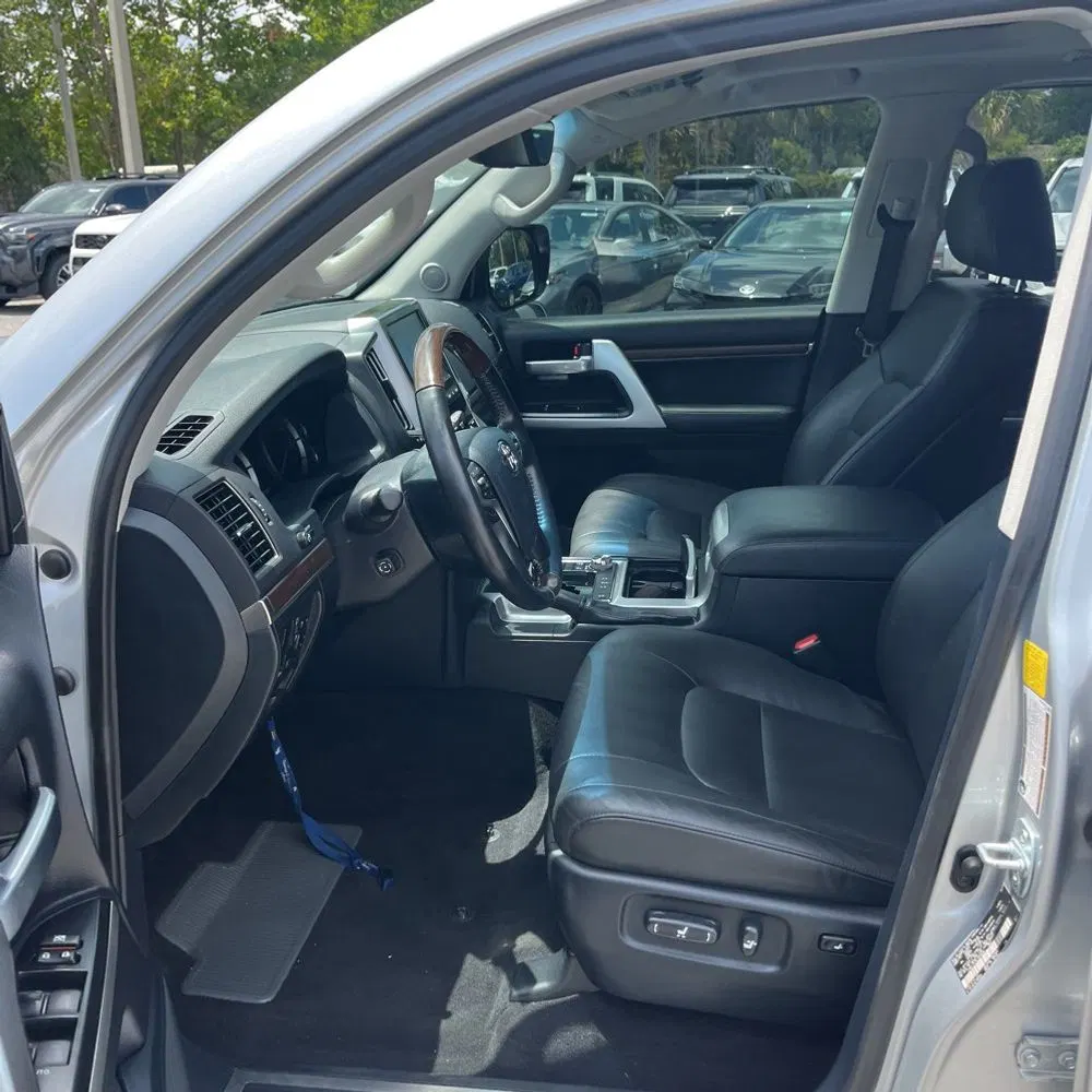 2020 Toyota Land Cruiser Base