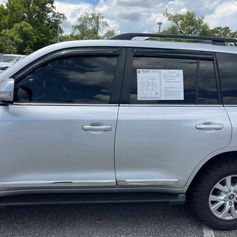 2020 Toyota Land Cruiser Base