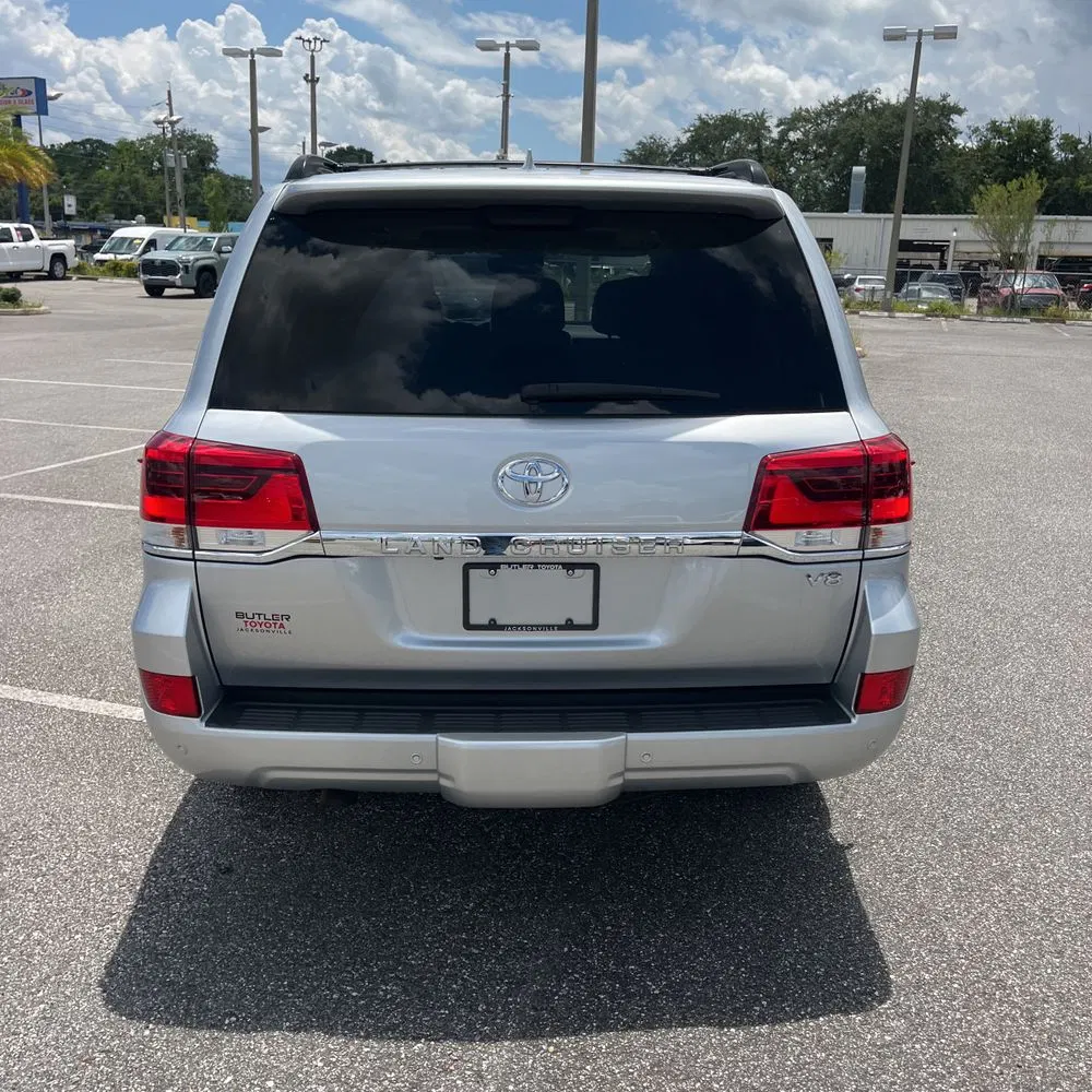 2020 Toyota Land Cruiser Base