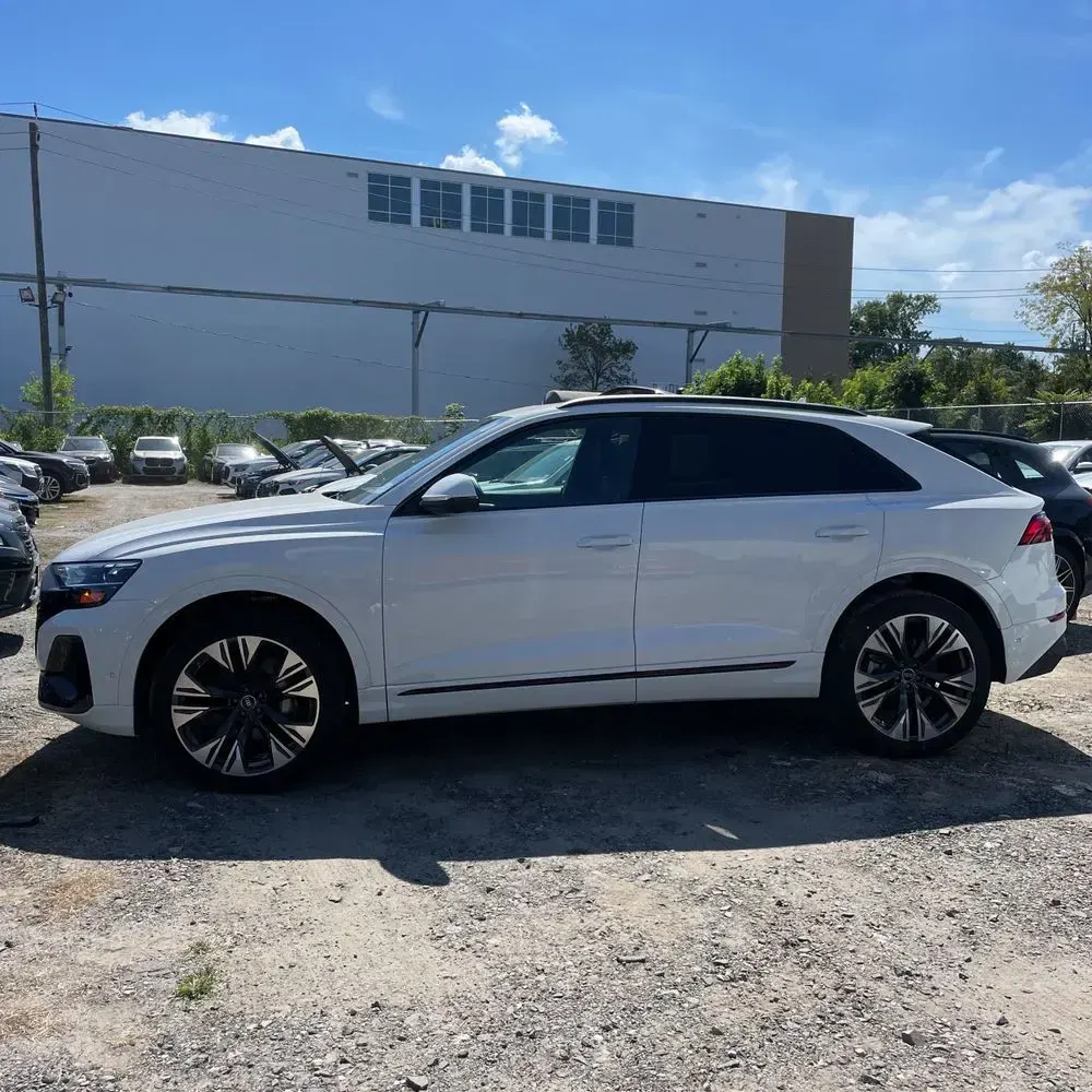2025 Audi Q8 Premium 55
