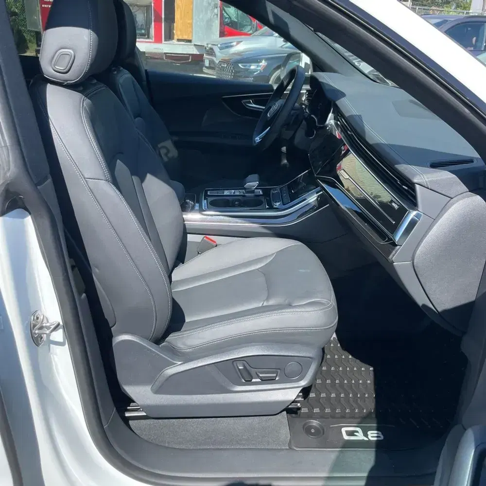 2025 Audi Q8 Premium 55
