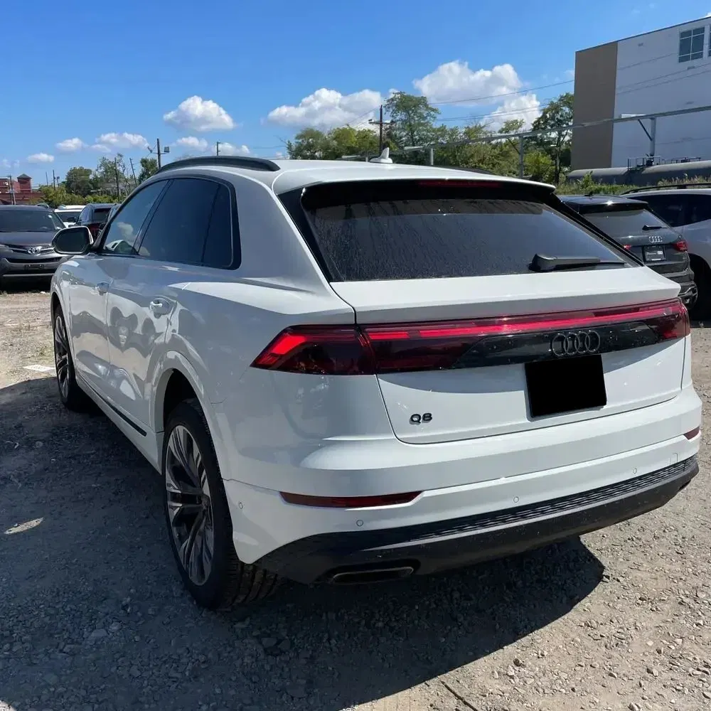 2025 Audi Q8 Premium 55
