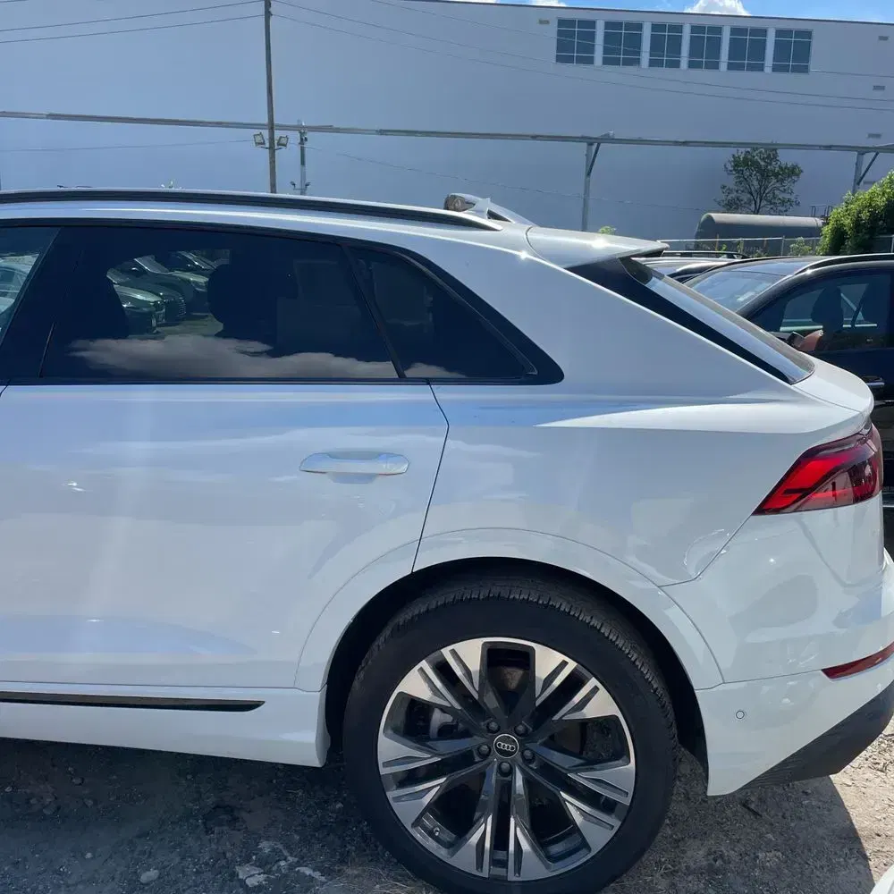 2025 Audi Q8 Premium 55