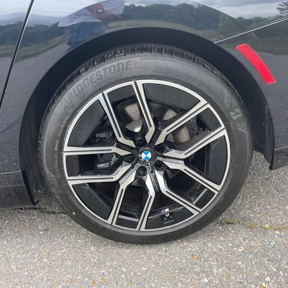 2023 BMW 7-Series 740i