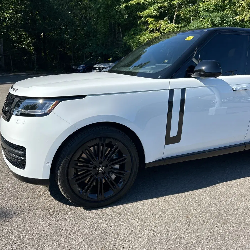 2024 Land Rover Range Rover P530 SE