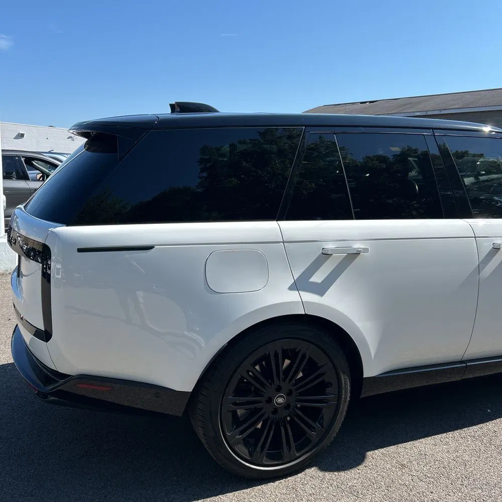 2024 Land Rover Range Rover P530 SE