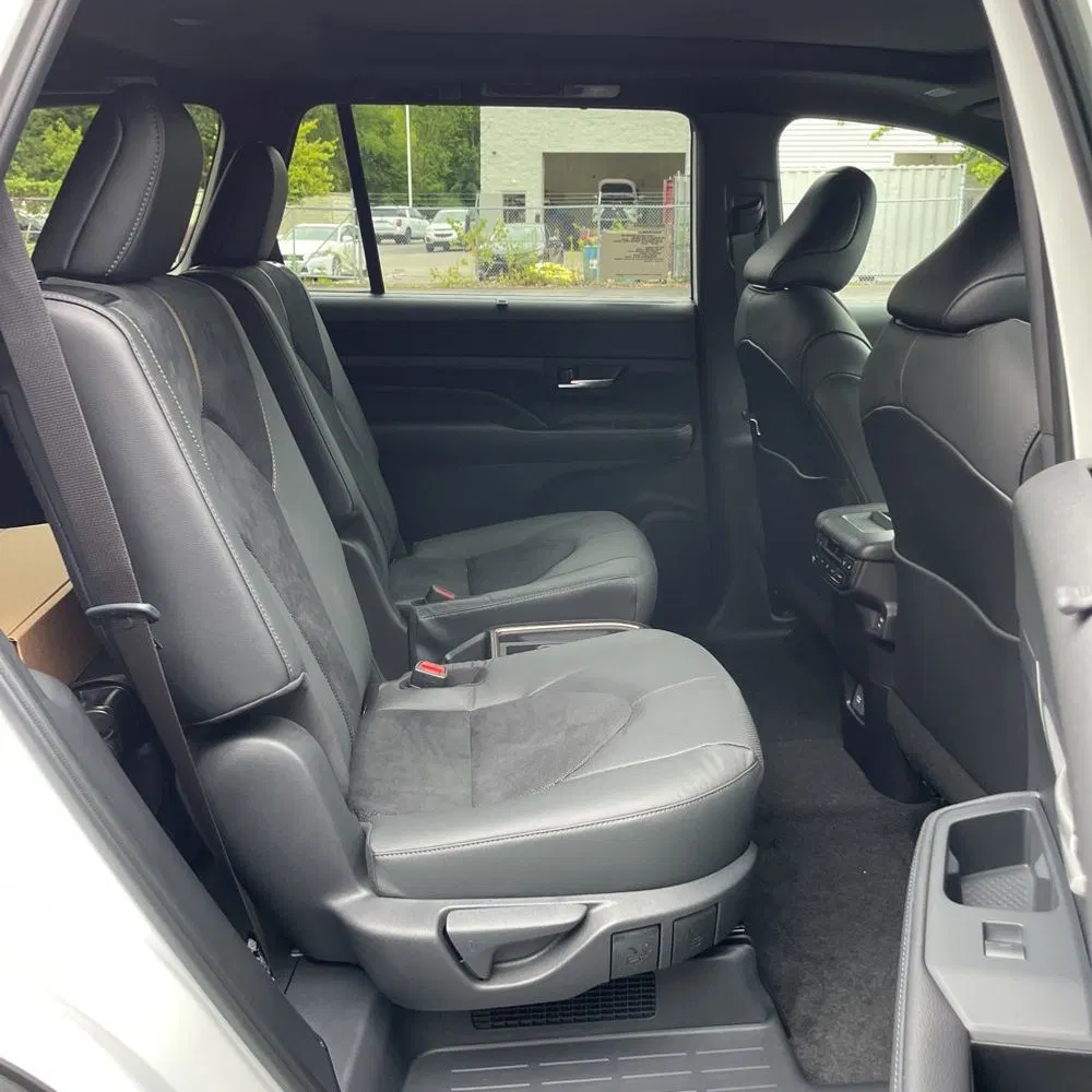 2025 Toyota Grand Highlander Hybrid MAX Platinum