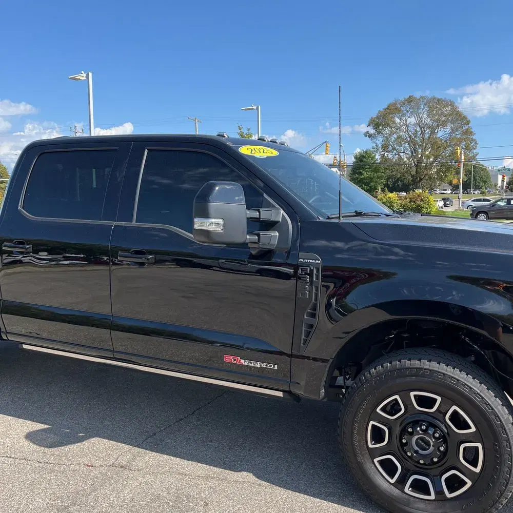 2025 Ford F-350 Super Duty Platinum