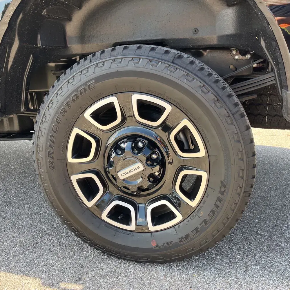 2025 Ford F-350 Super Duty Platinum