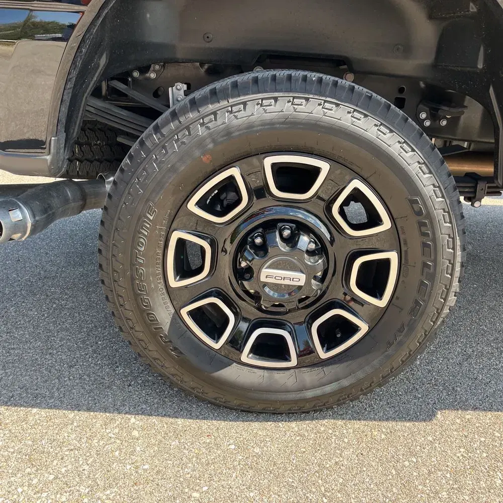 2025 Ford F-350 Super Duty Platinum