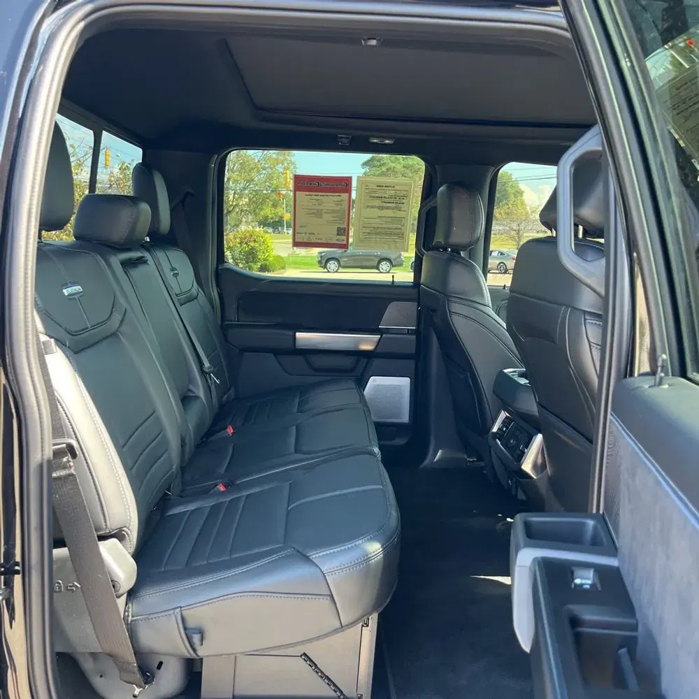 2025 Ford F-350 Super Duty Platinum