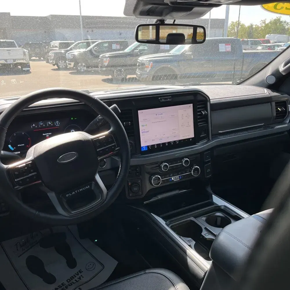 2025 Ford F-350 Super Duty Platinum