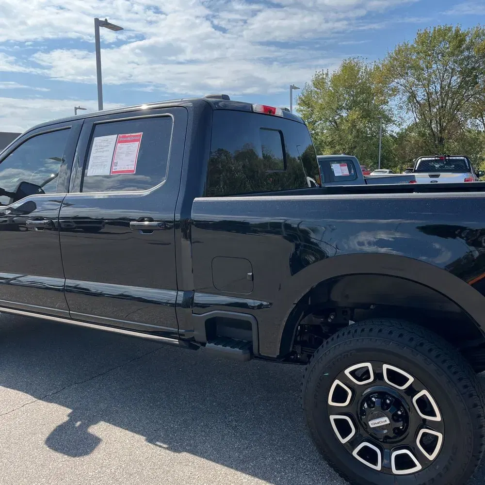2025 Ford F-350 Super Duty Platinum