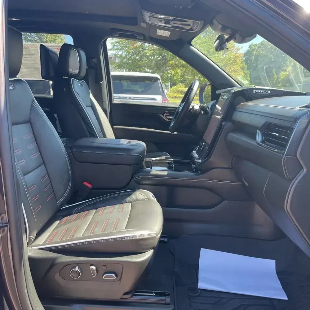 2025 GMC Yukon AT4 Ultimate