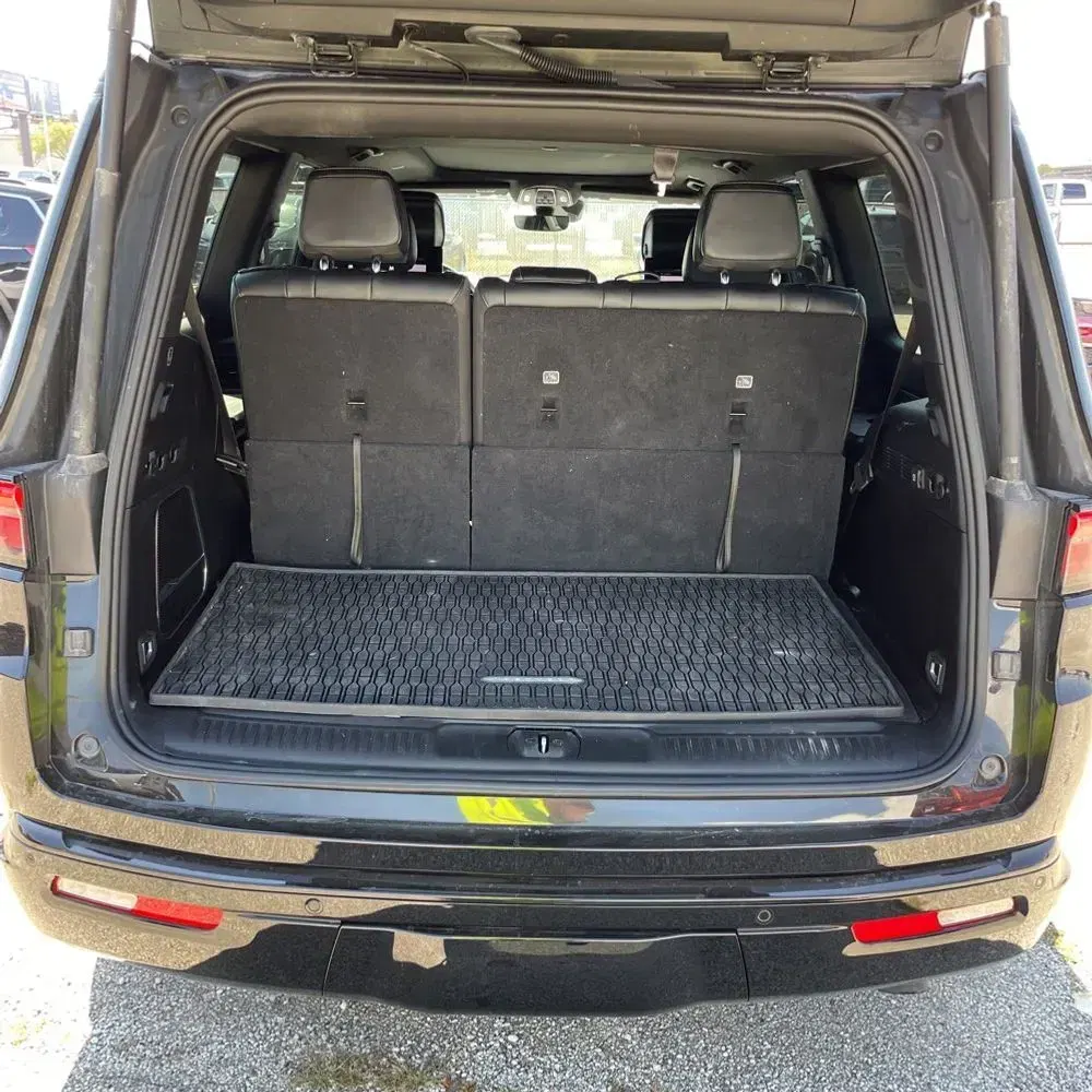 2024 Jeep Wagoneer Carbide