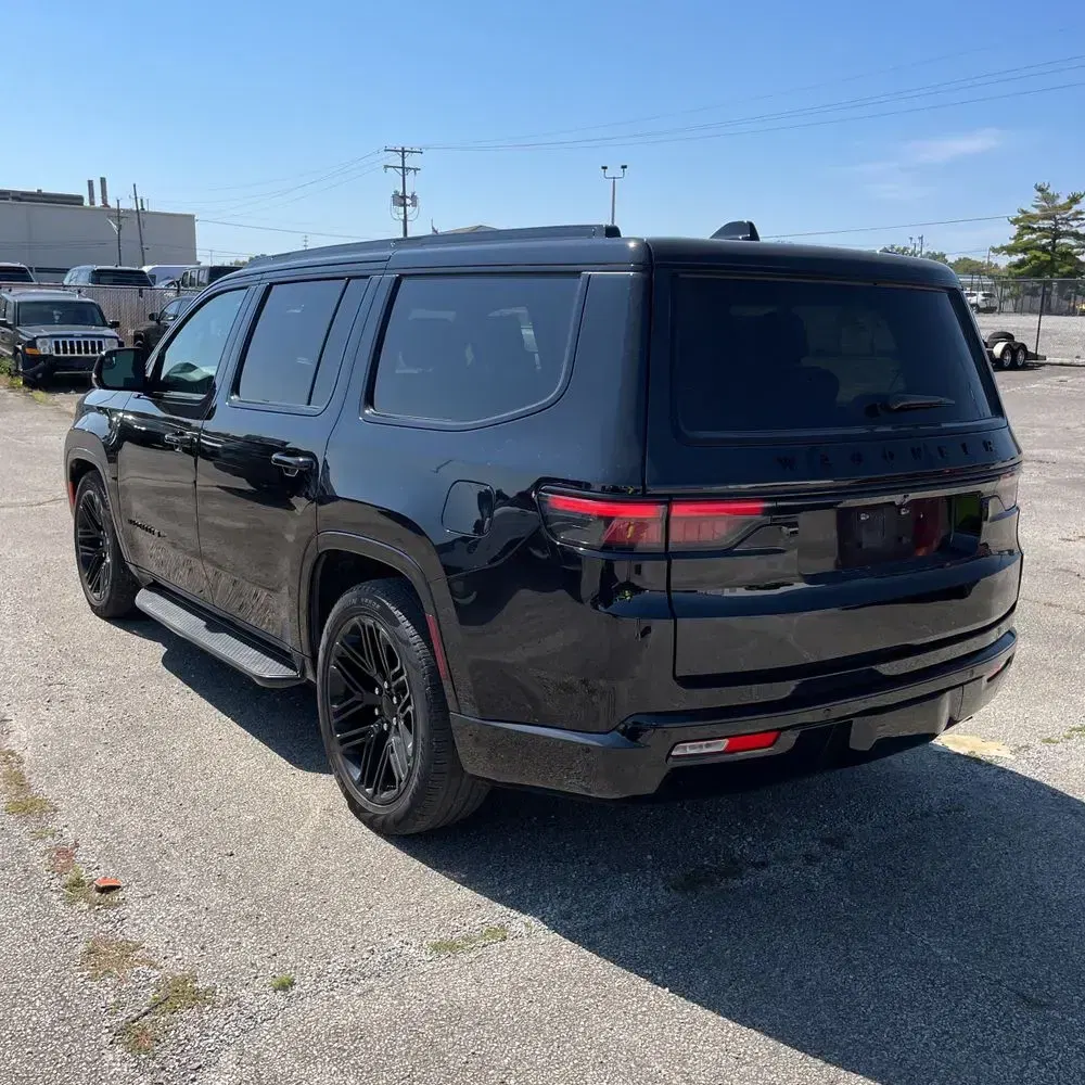 2024 Jeep Wagoneer Carbide