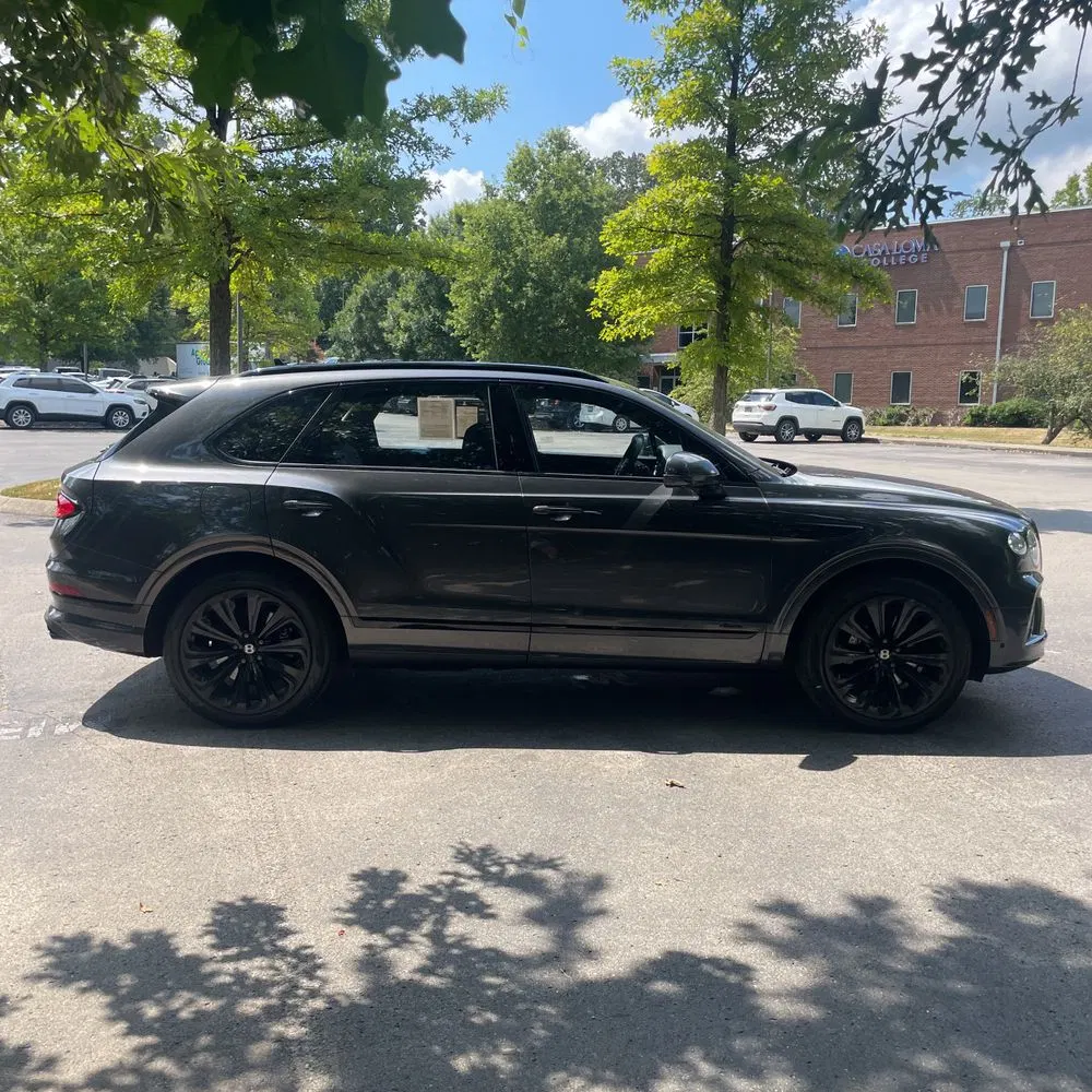 2024 Bentley Bentayga Base