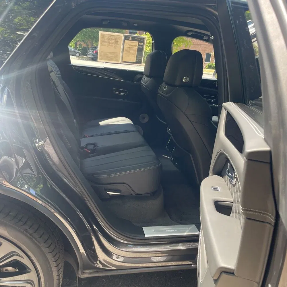 2024 Bentley Bentayga Base