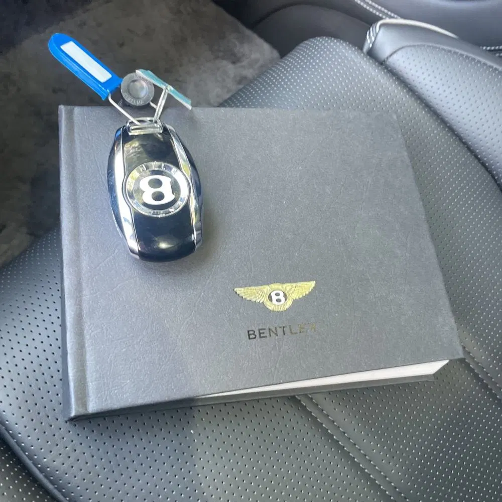 2024 Bentley Bentayga Base