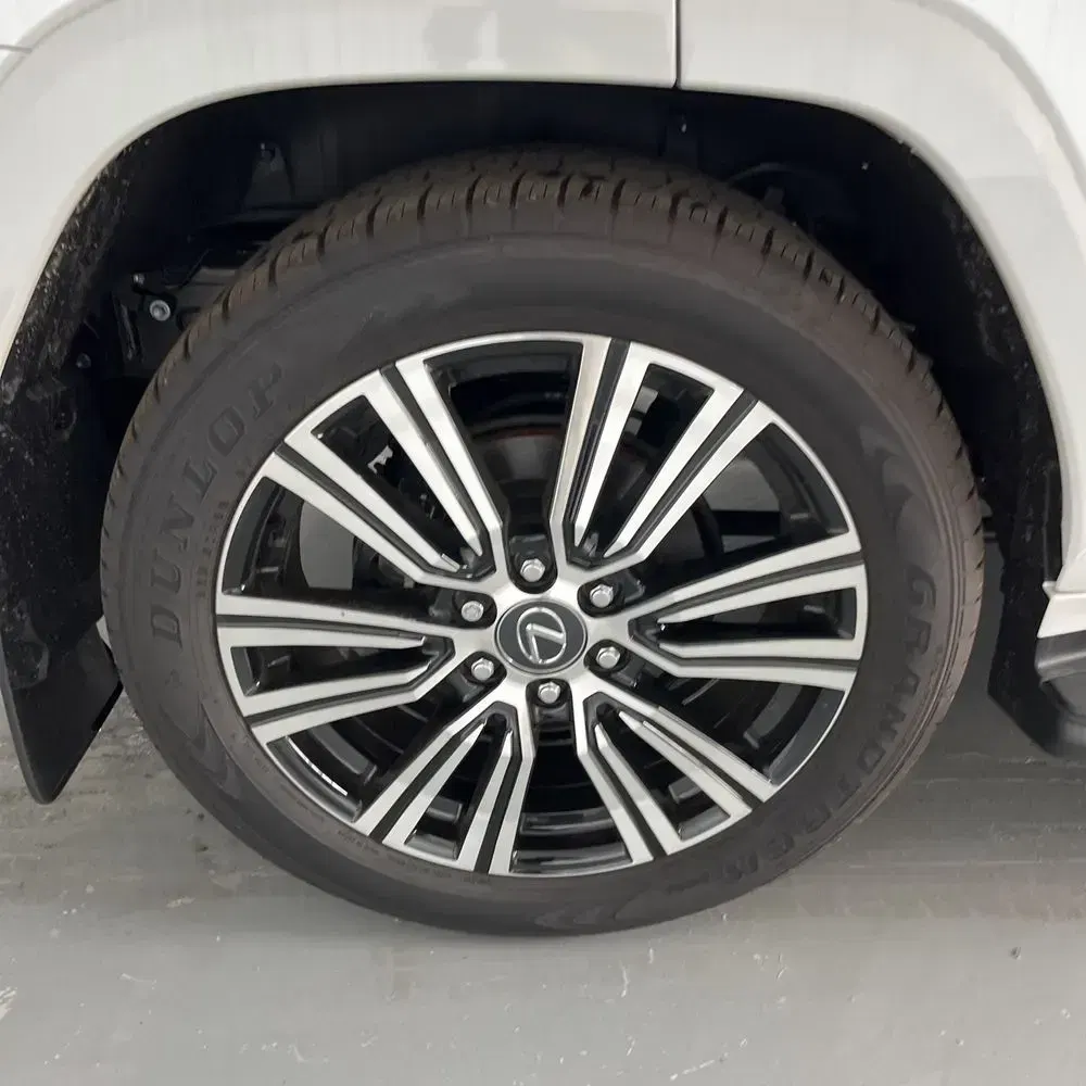 2024 Lexus LX 600 Luxury