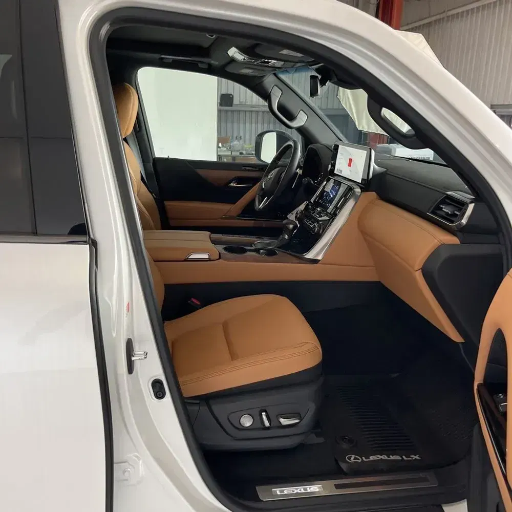2024 Lexus LX 600 Luxury