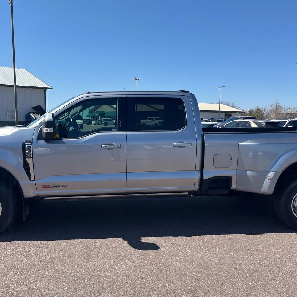 2023 Ford F350 S/D Lariat