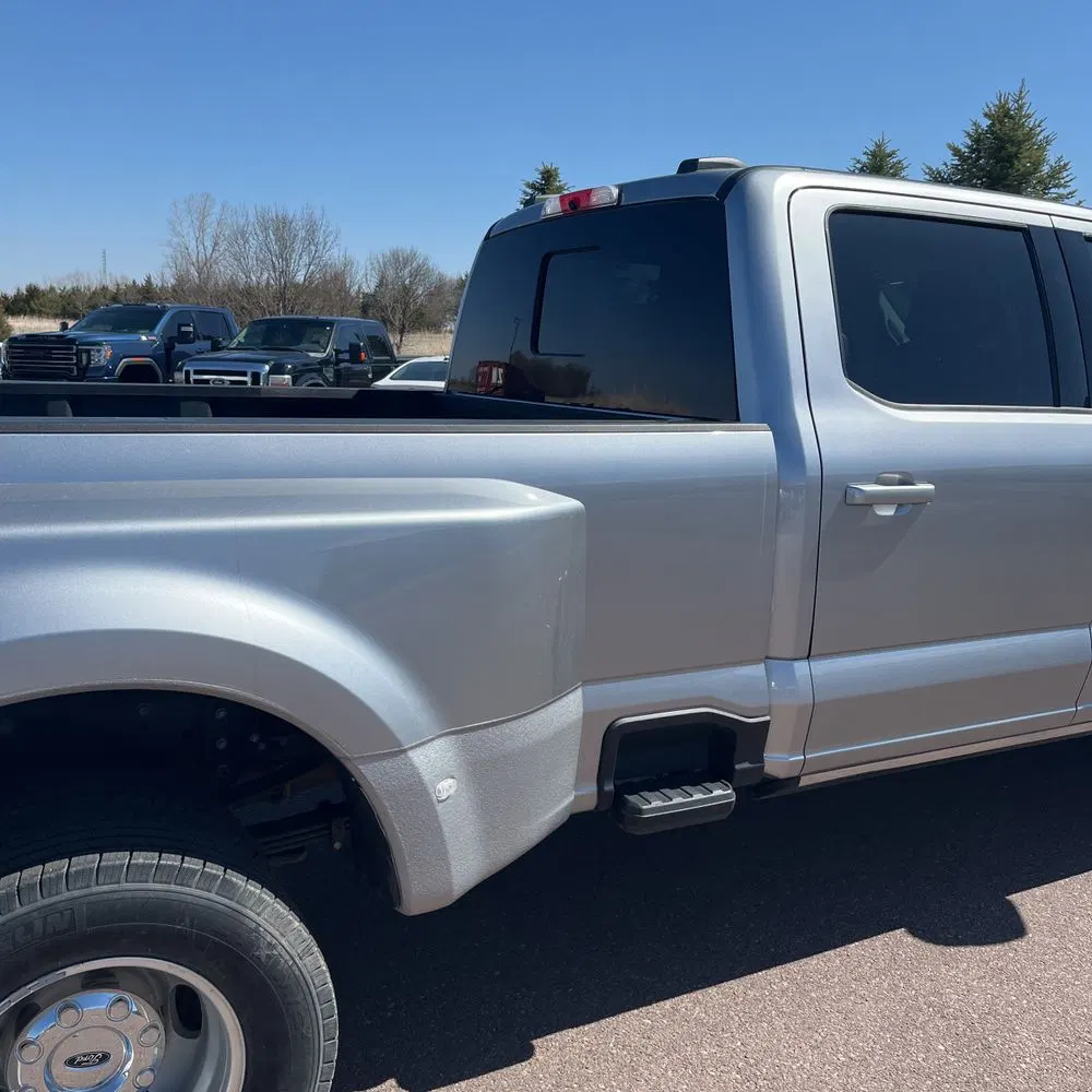 2023 Ford F350 S/D Lariat
