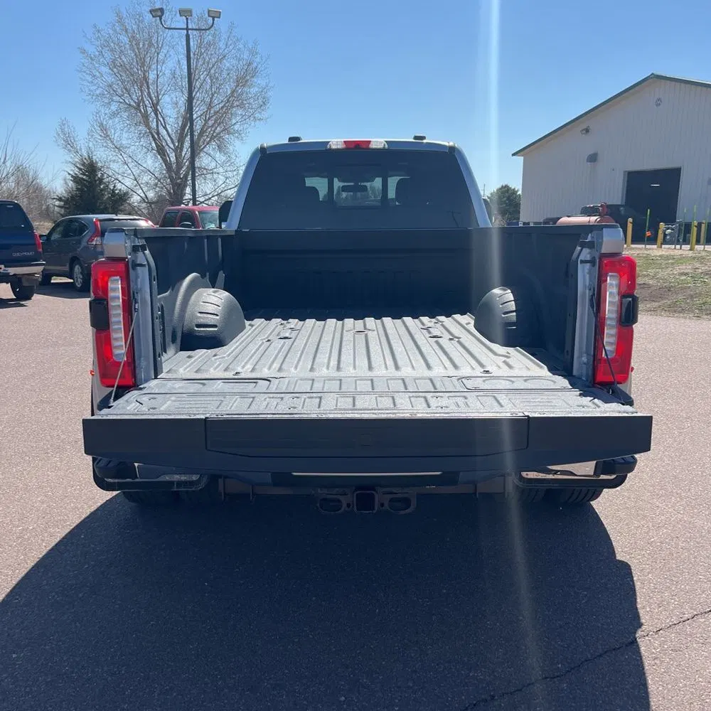 2023 Ford F350 S/D Lariat
