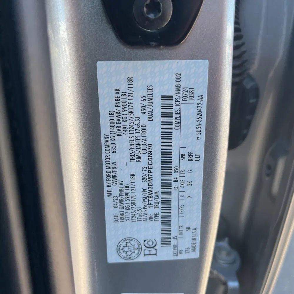 2023 Ford F350 S/D Lariat
