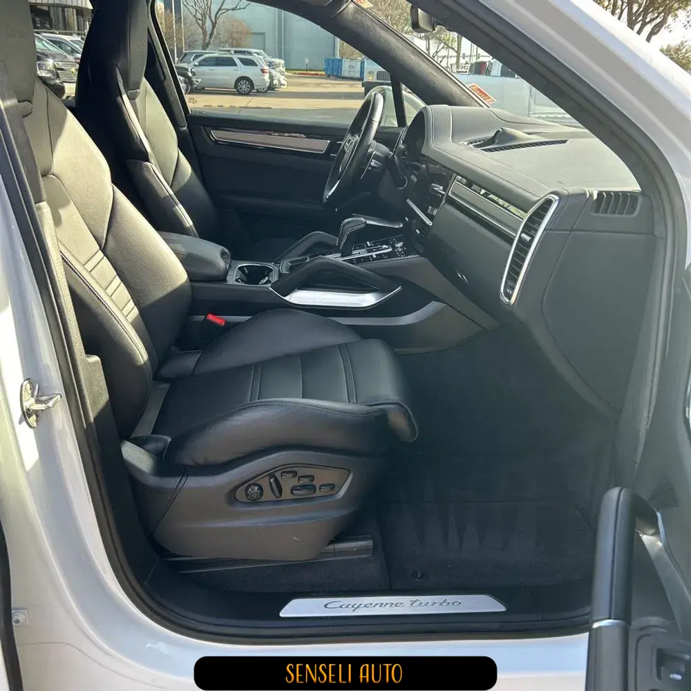 2022 Porsche Cayenne Turbo