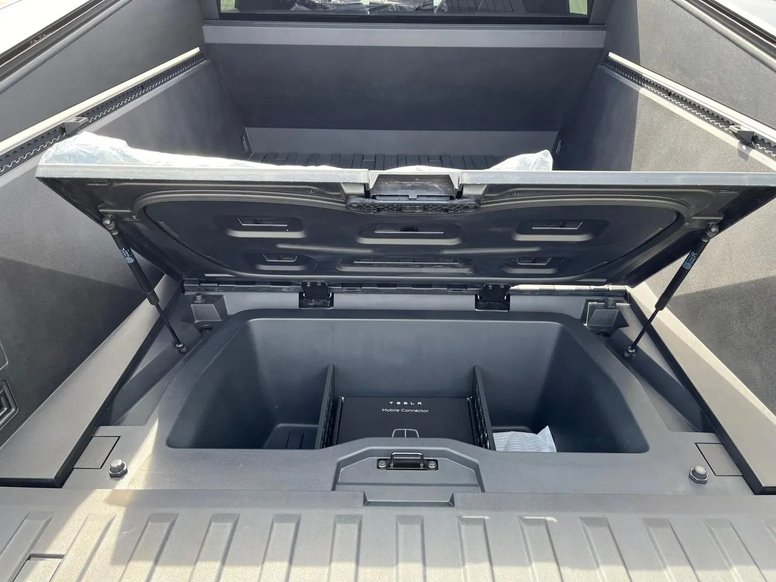2024 Tesla Cybertruck AWD Foundation Series