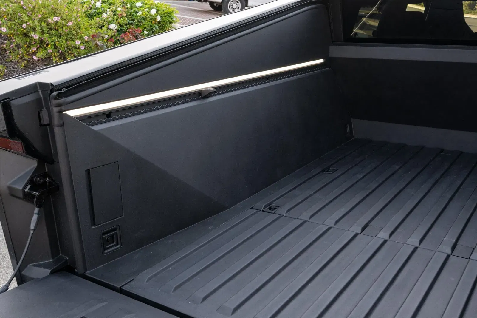 2024 Tesla Cybertruck AWD Foundation Series
