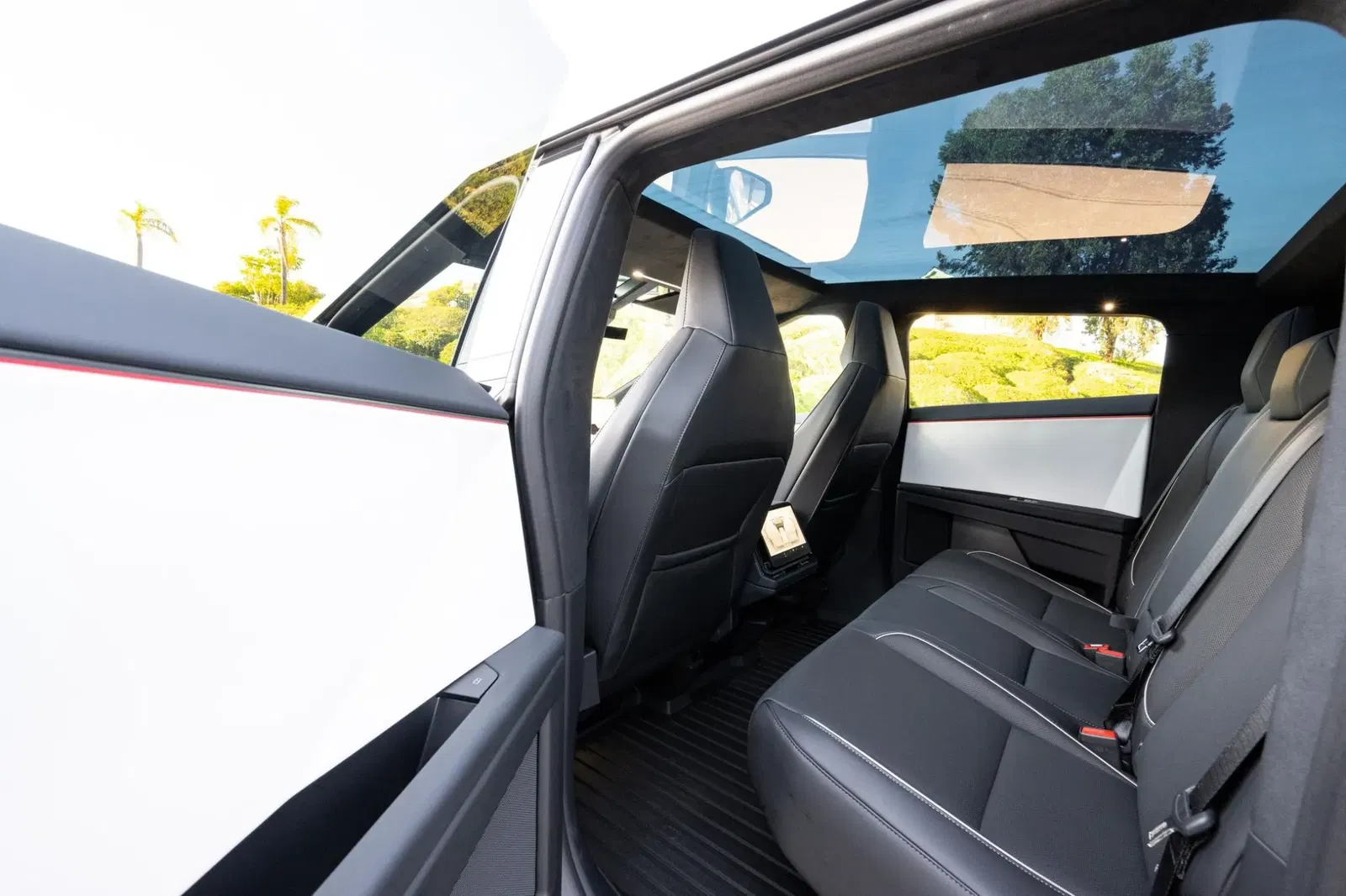 2024 Tesla Cybertruck AWD Foundation Series