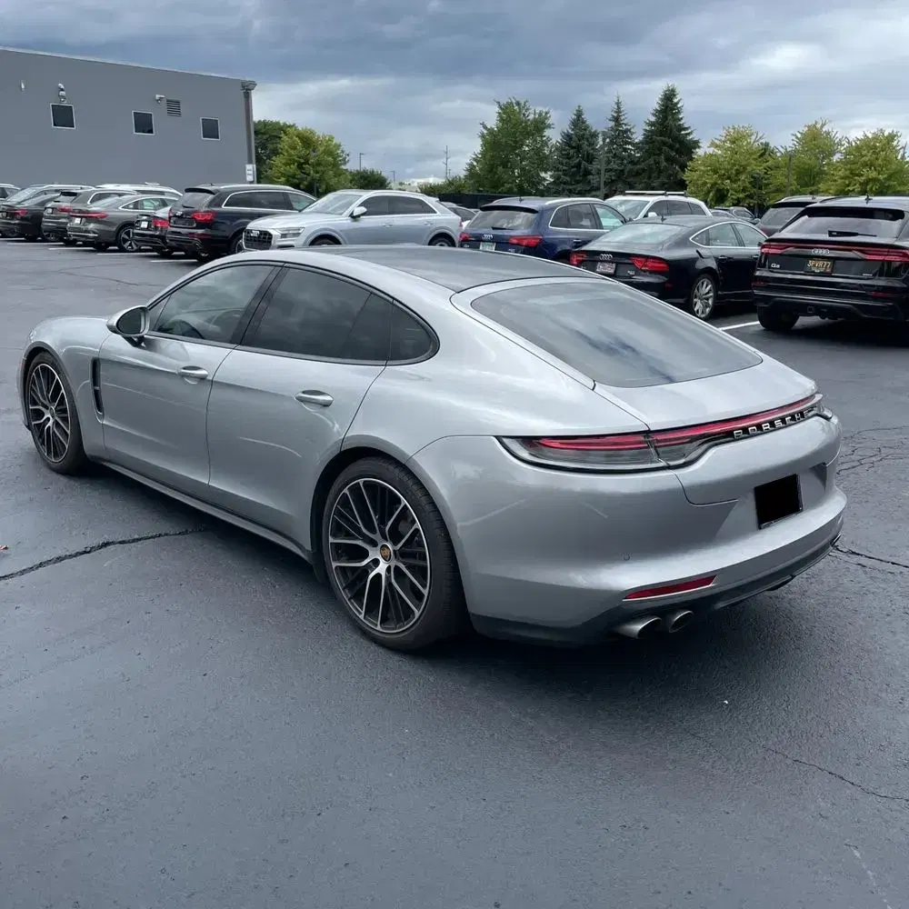 2022 Porsche Panamera Platinum Edition