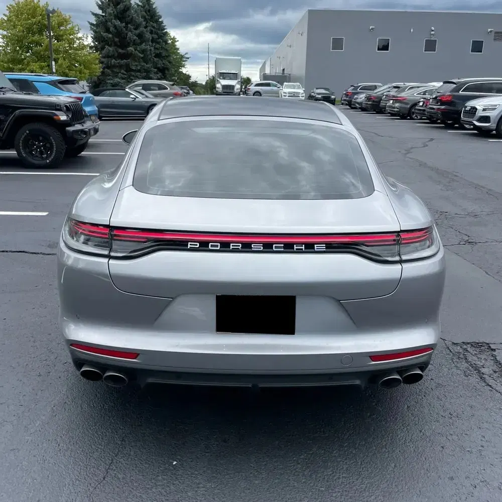 2022 Porsche Panamera Platinum Edition